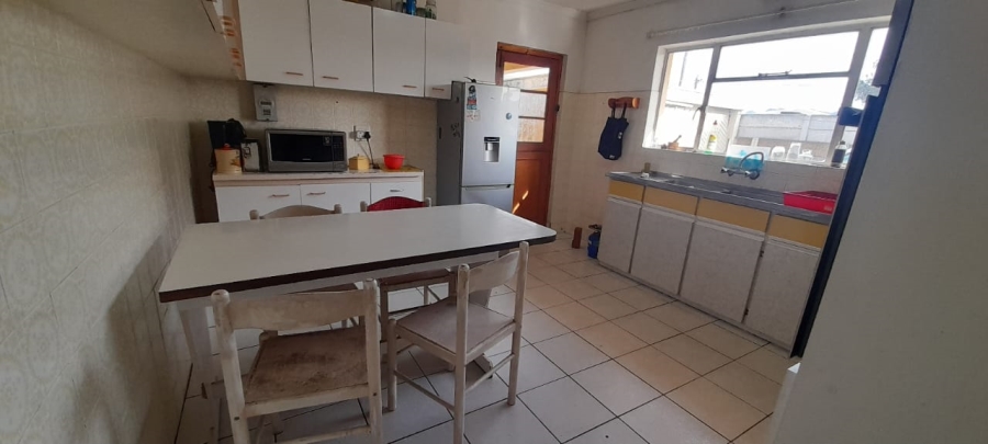 3 Bedroom Property for Sale in Grassy Park Western Cape